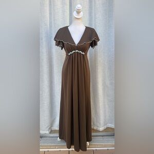 1970 Brown short sleeve maxi hostess dress
